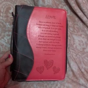 Bible cover With Zipper and 2 inside pockets